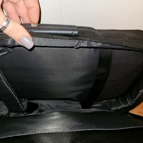 Computer case - Picture 3 of 4